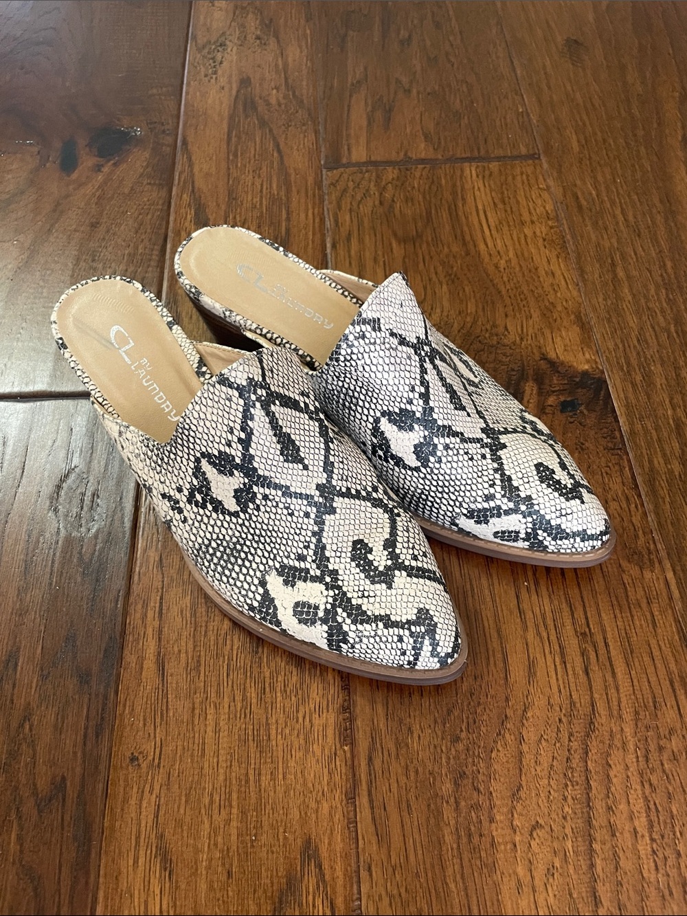 CL by Laundry Black & White Snake-Print Pointed Toe Mules